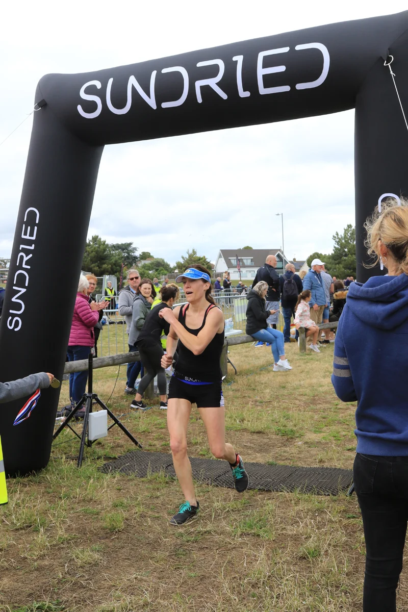 Sundried-Southend-Triathlon-Run-Finish-2019-068.jpg