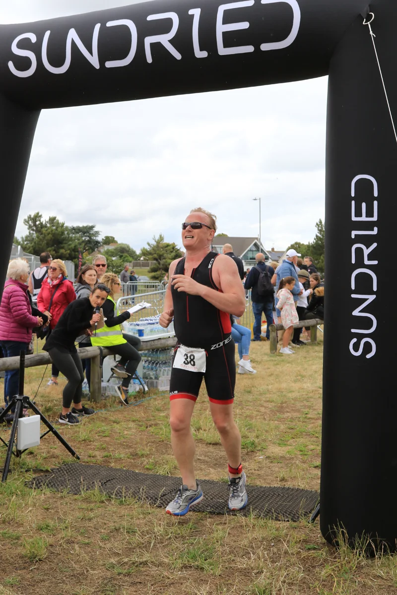 Sundried-Southend-Triathlon-Run-Finish-2019-072.jpg