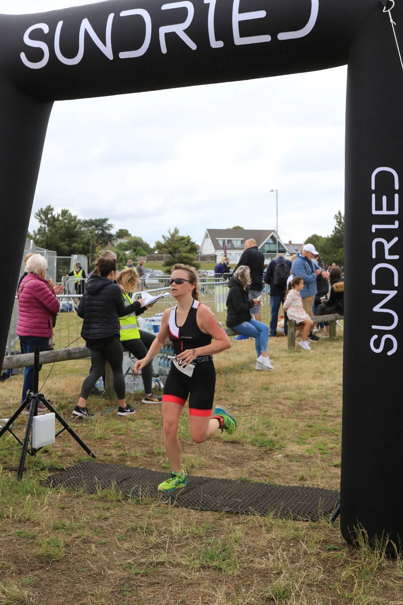 Sundried-Southend-Triathlon-Run-Finish-2019-073.jpg