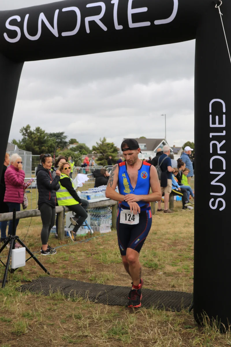 Sundried-Southend-Triathlon-Run-Finish-2019-084.jpg