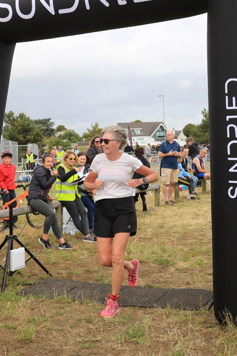 Sundried-Southend-Triathlon-Run-Finish-2019-109.jpg