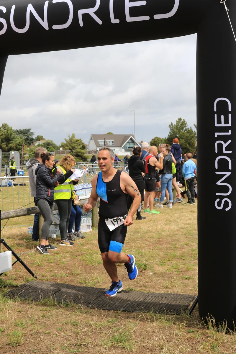 Sundried-Southend-Triathlon-Run-Finish-2019-131.jpg