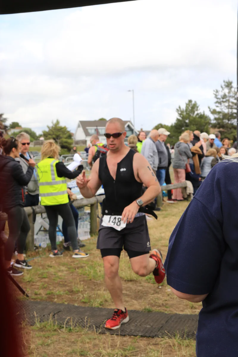 Sundried-Southend-Triathlon-Run-Finish-2019-153.jpg