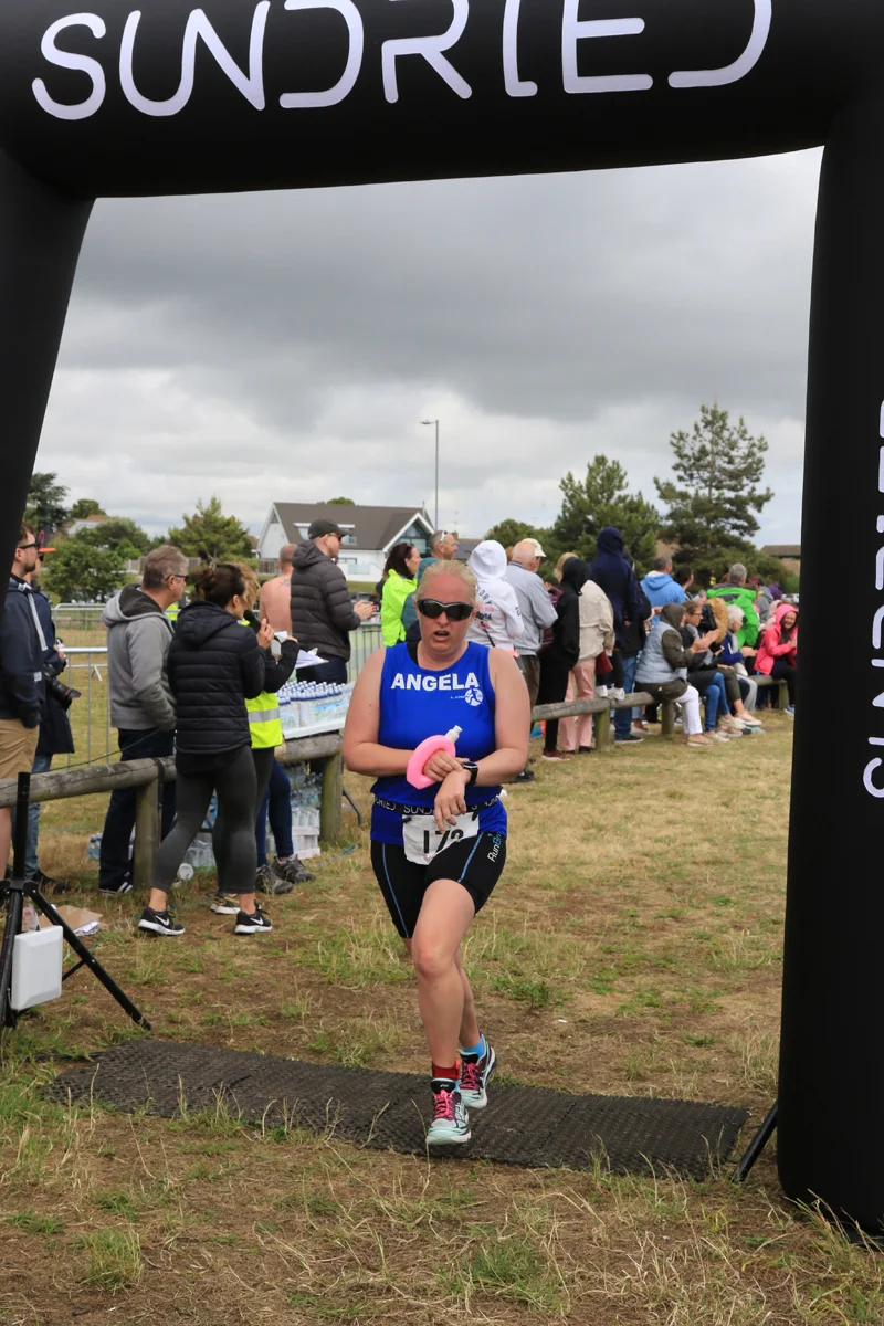 Sundried-Southend-Triathlon-Run-Finish-2019-176.jpg