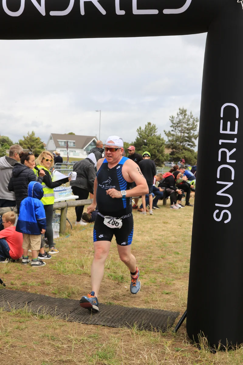 Sundried-Southend-Triathlon-Run-Finish-2019-208.jpg