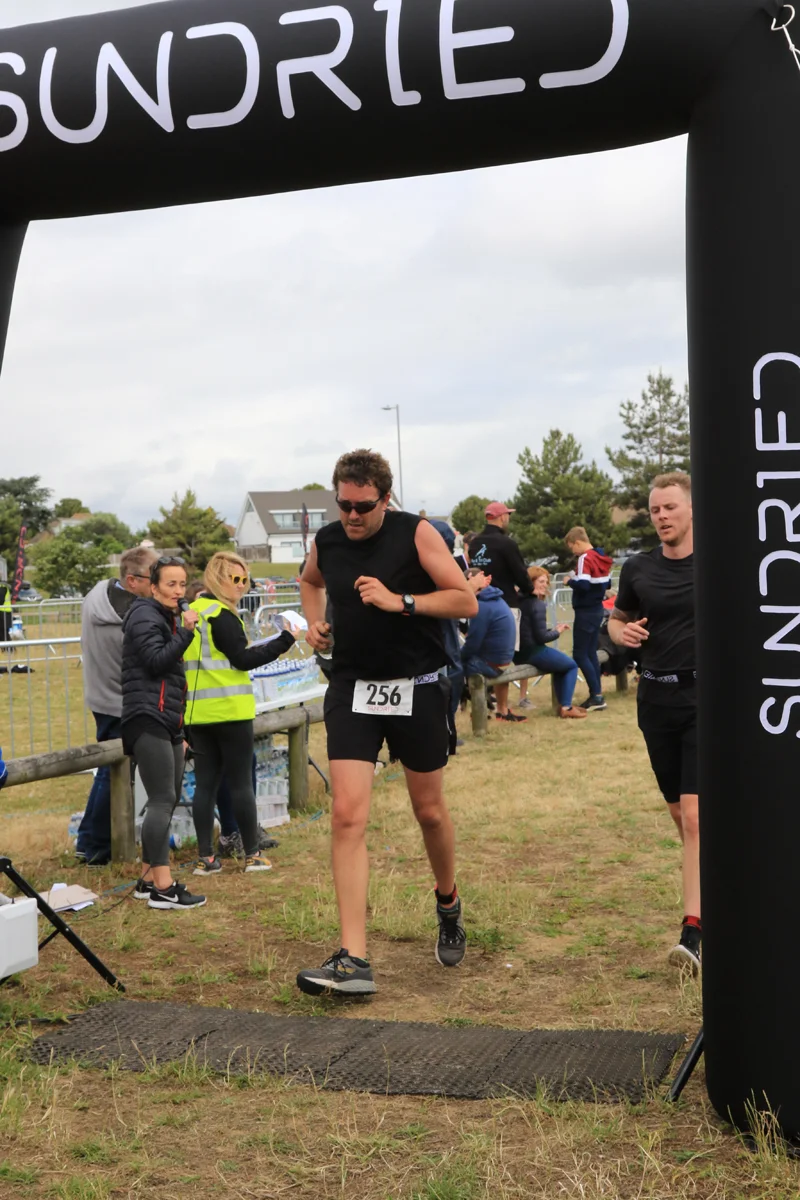 Sundried-Southend-Triathlon-Run-Finish-2019-210.jpg
