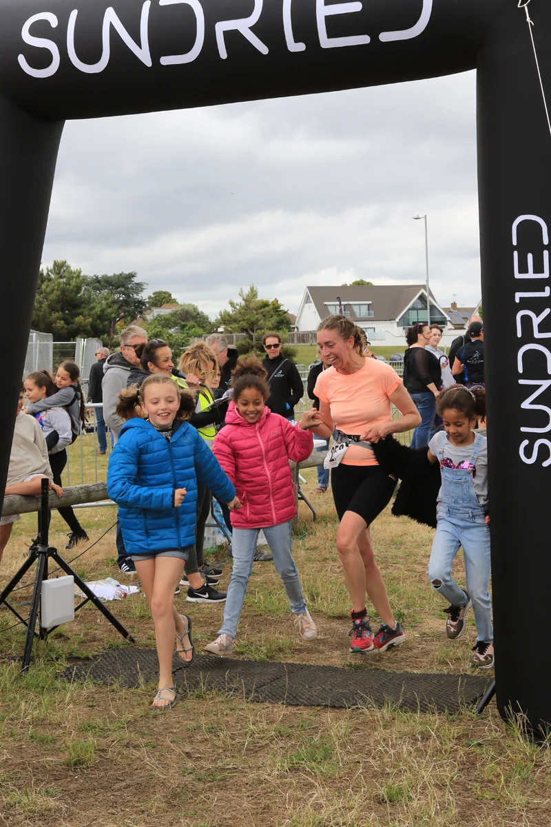 Sundried-Southend-Triathlon-Run-Finish-2019-244.jpg