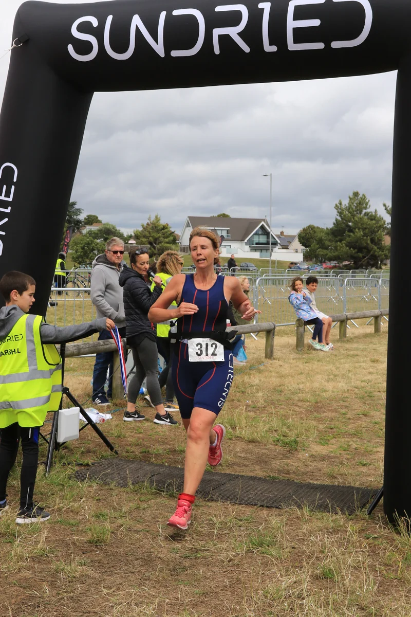 Sundried-Southend-Triathlon-Run-Finish-2019-251.jpg