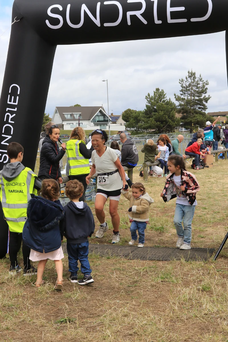 Sundried-Southend-Triathlon-Run-Finish-2019-255.jpg