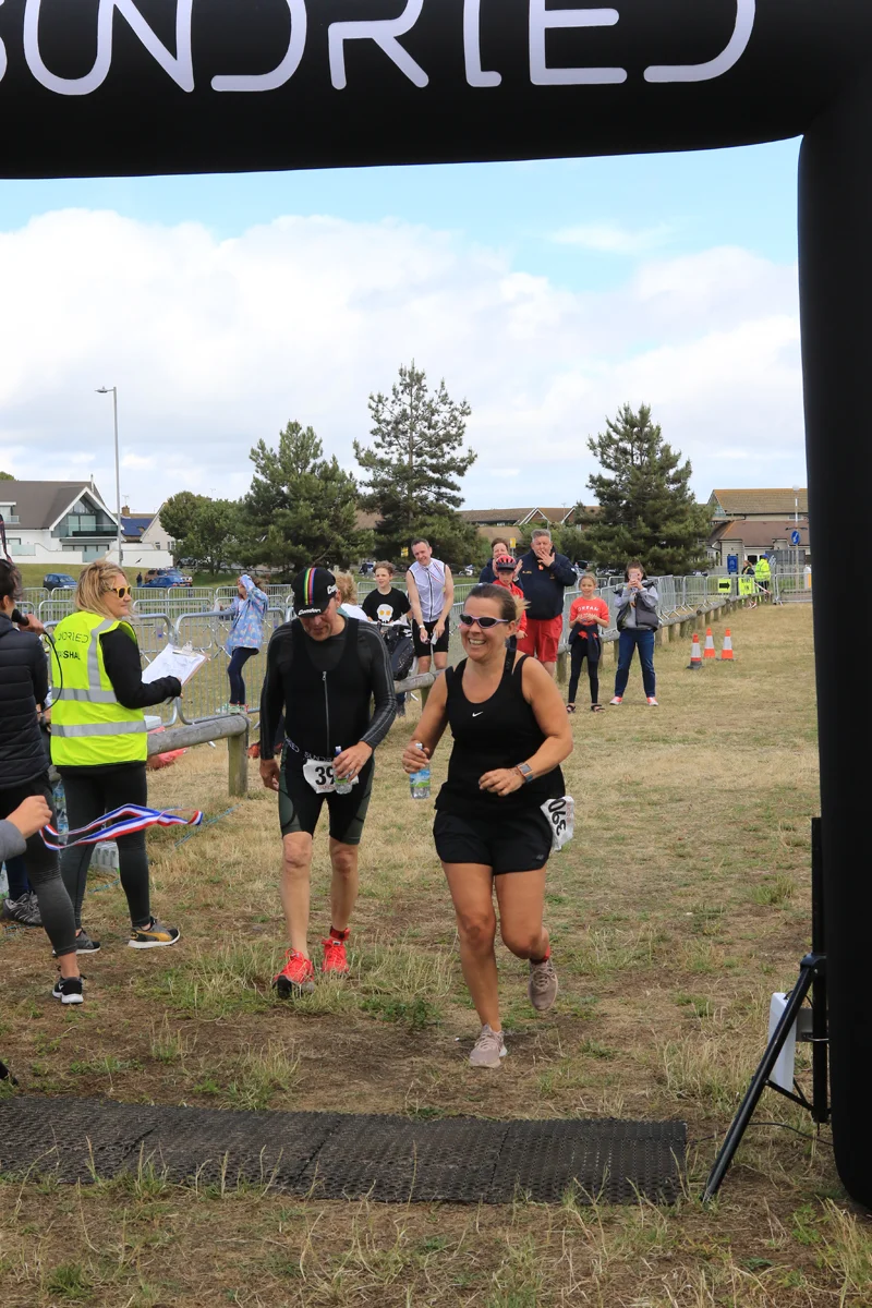Sundried-Southend-Triathlon-Run-Finish-2019-265.jpg