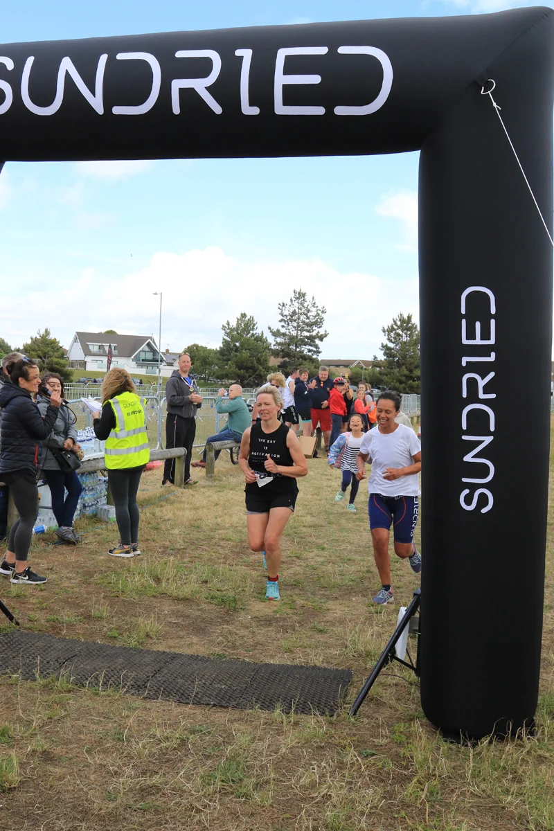 Sundried-Southend-Triathlon-Run-Finish-2019-269.jpg