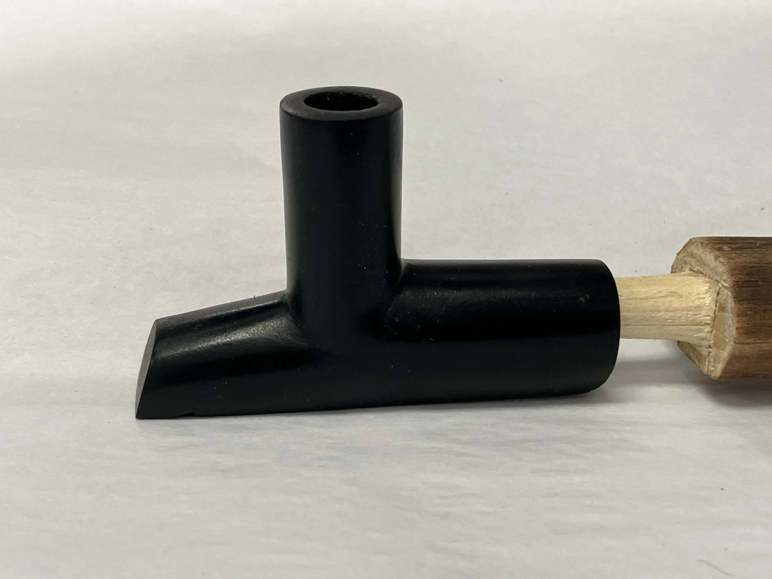 Replica Plains w beadwork pipe 1-1.JPG