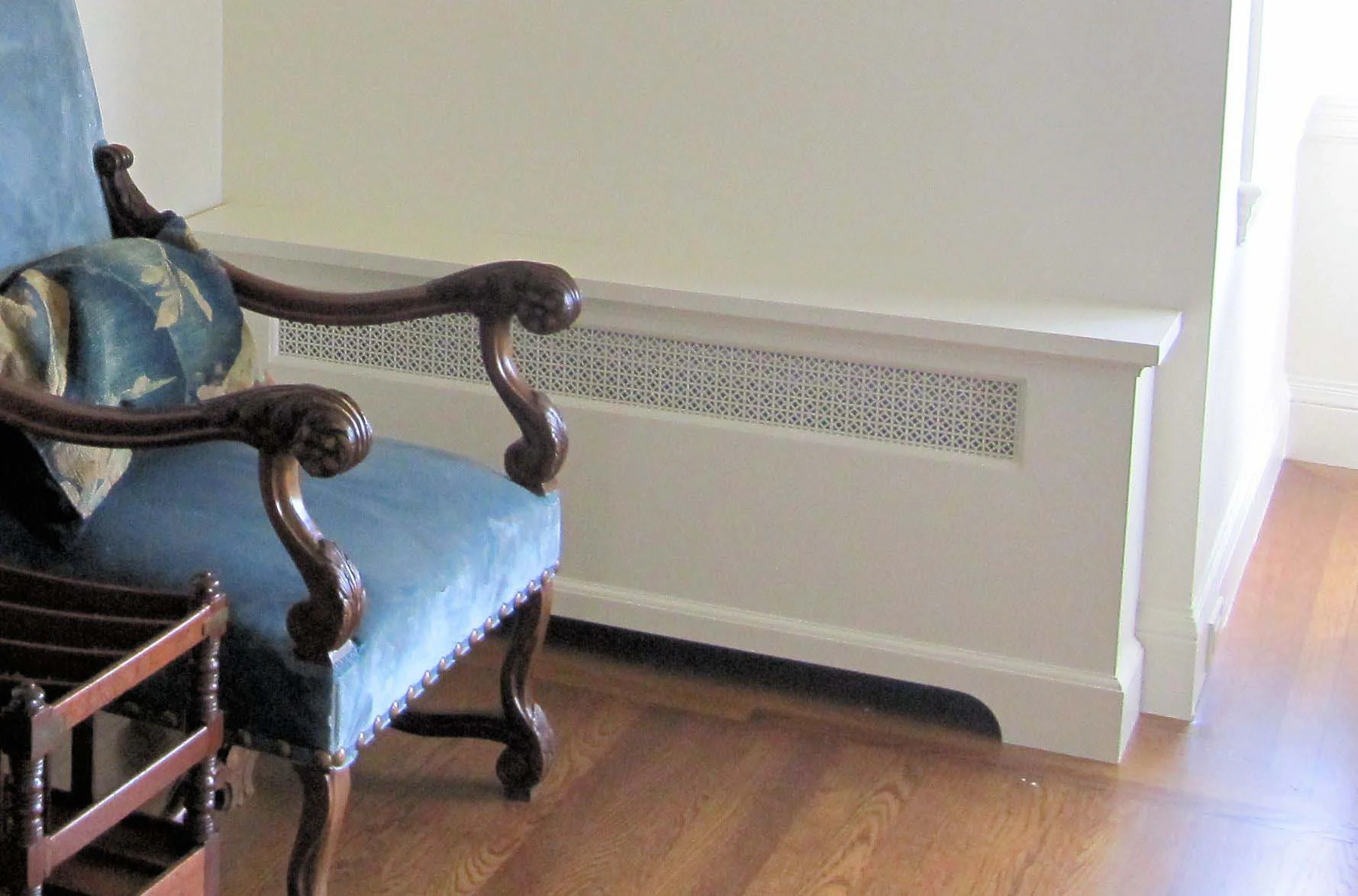 Custom Radiator Cover 1779.jpg