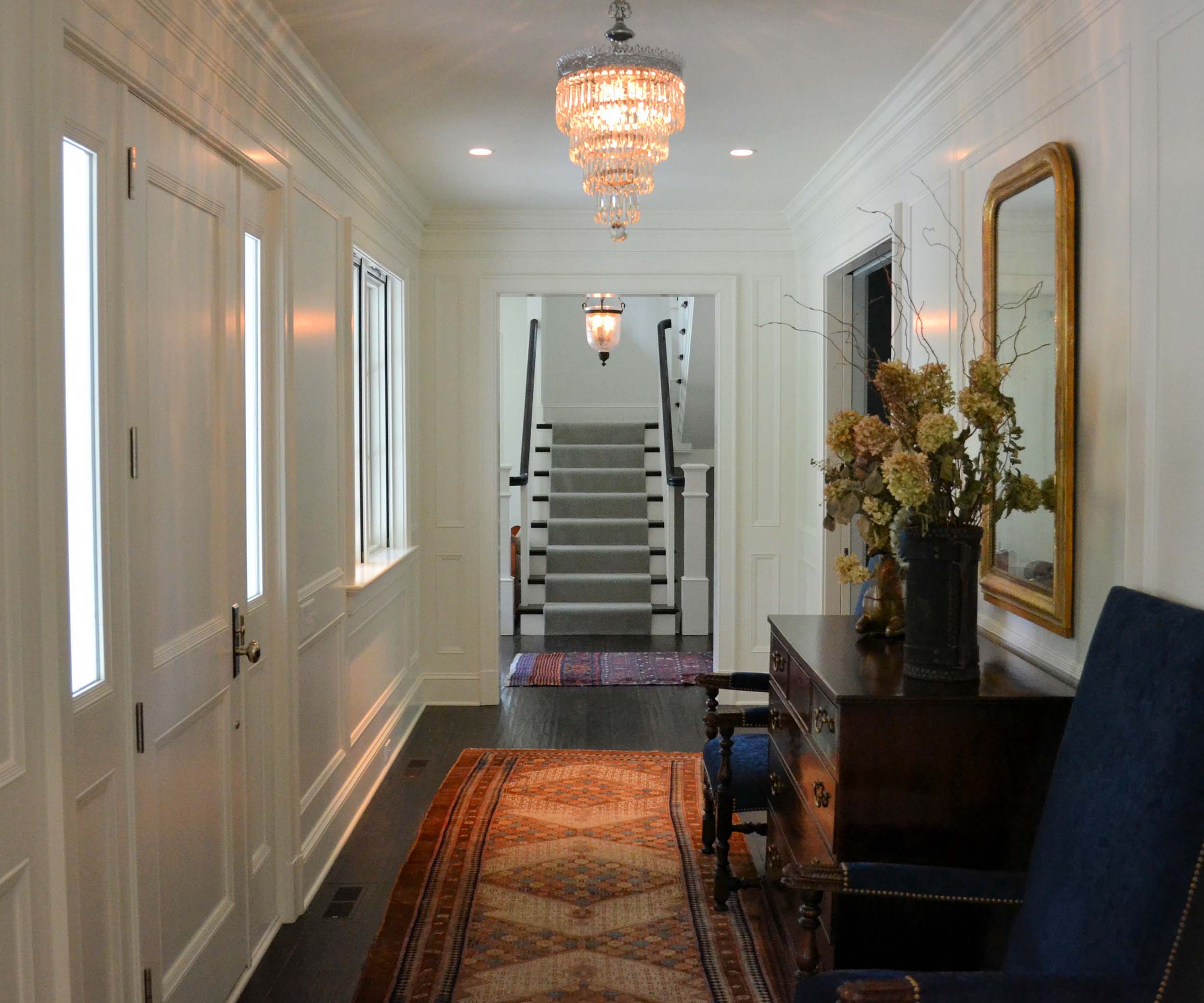 luxury traditional chandelliers.jpg