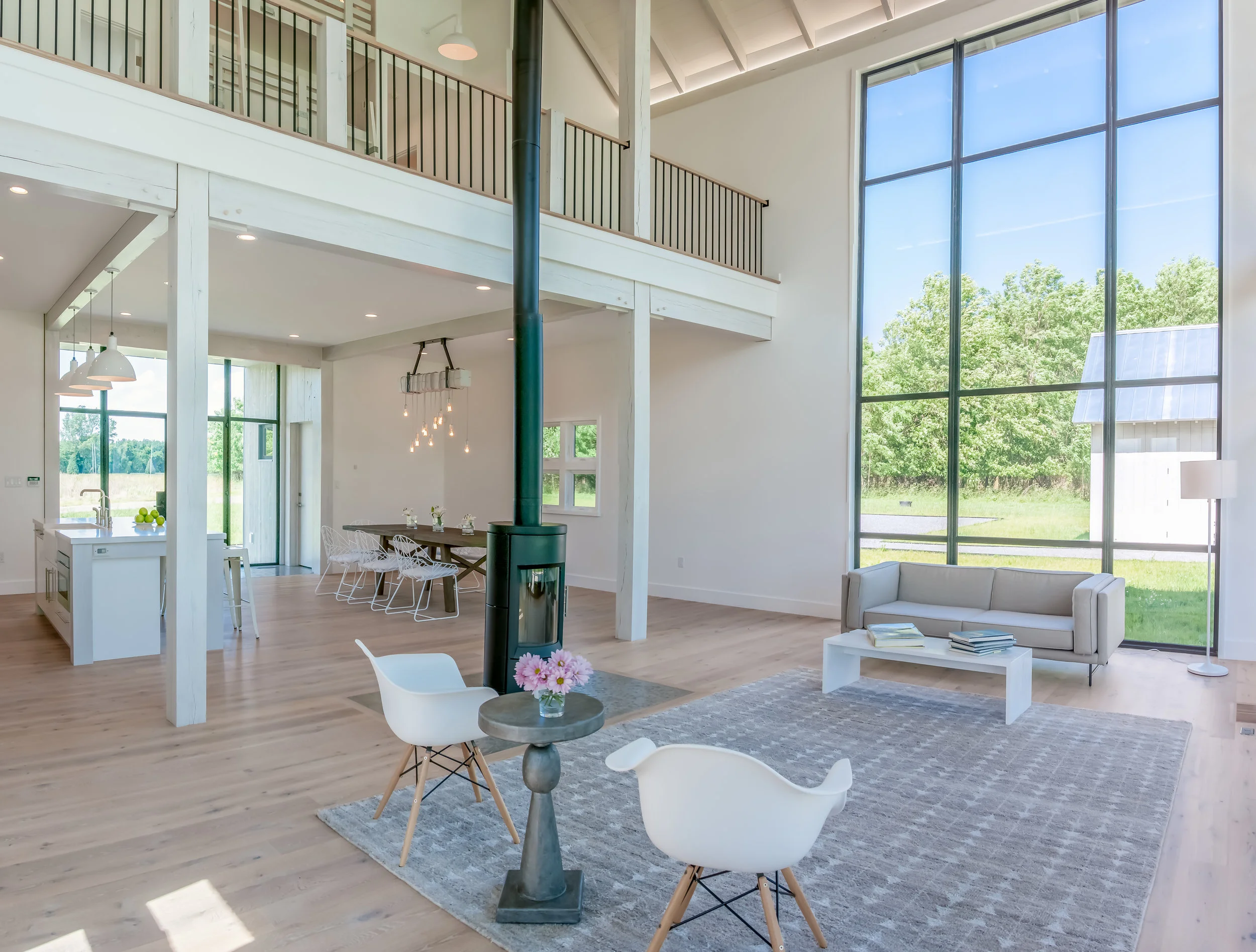 Kimmel Studio Modern Barn House (70).jpg