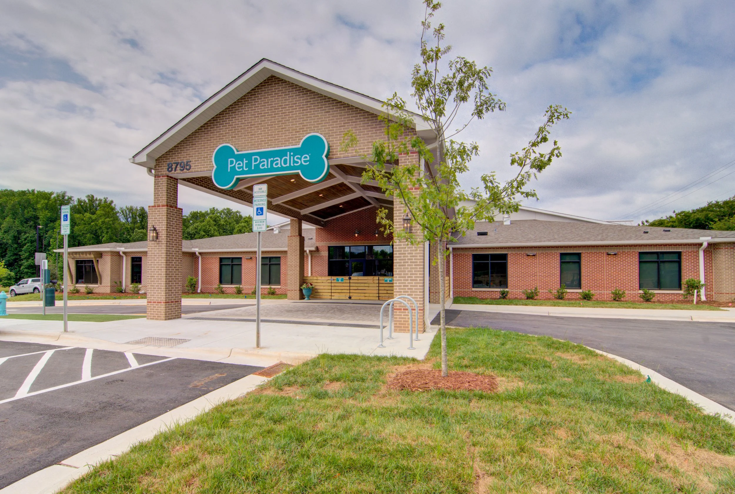 pet paradise resort apex nc Bell Baines