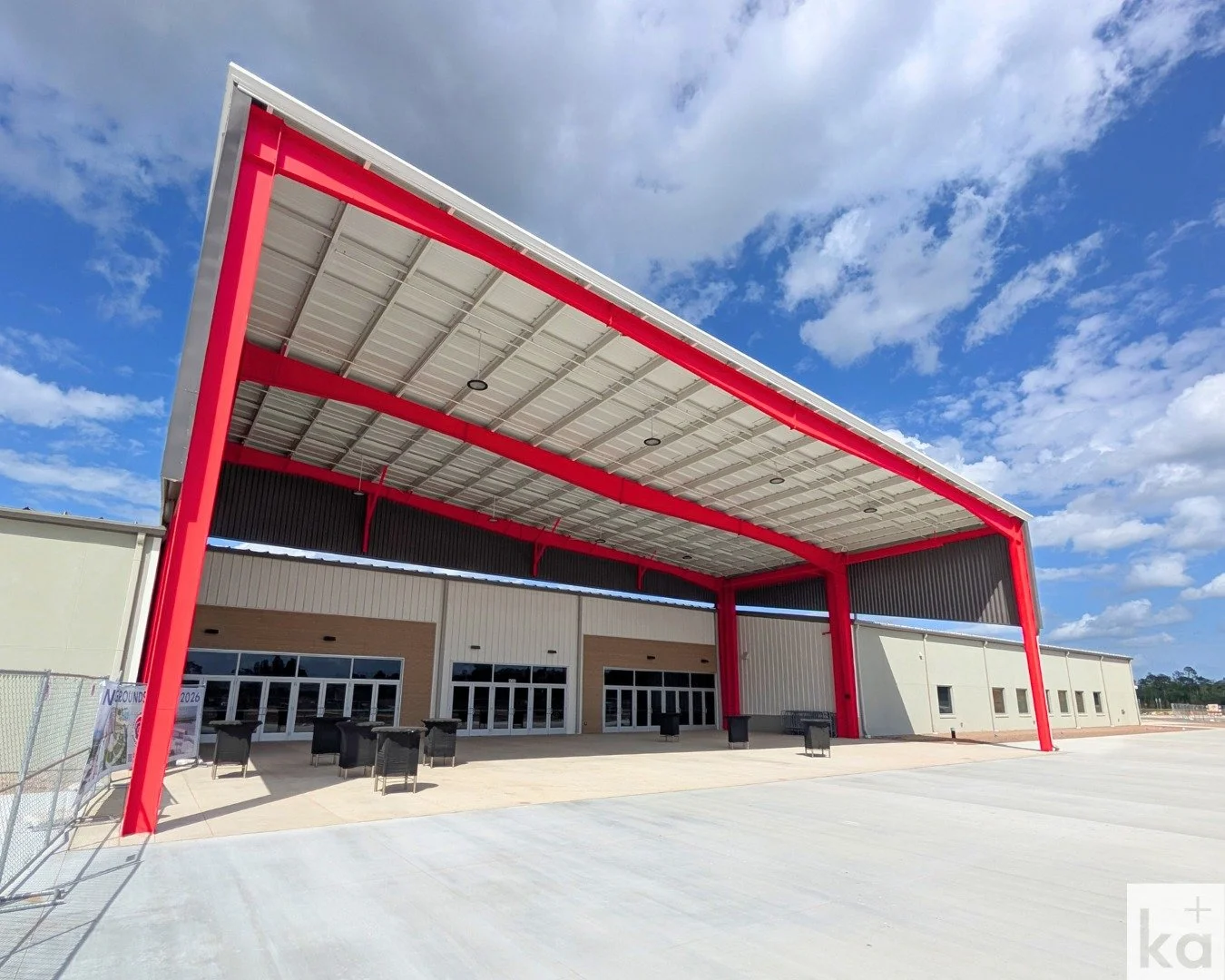 A major milestone for the #JacksonvilleFairgrounds &mdash; the first phase of their new home is officially complete and already bringing 𝐧𝐞𝐰 𝐞𝐧𝐞𝐫𝐠𝐲 𝐭𝐨 𝐭𝐡𝐞 𝐜𝐨𝐦𝐦𝐮𝐧𝐢𝐭𝐲.

The new Expo Center is fully operational and has already hos