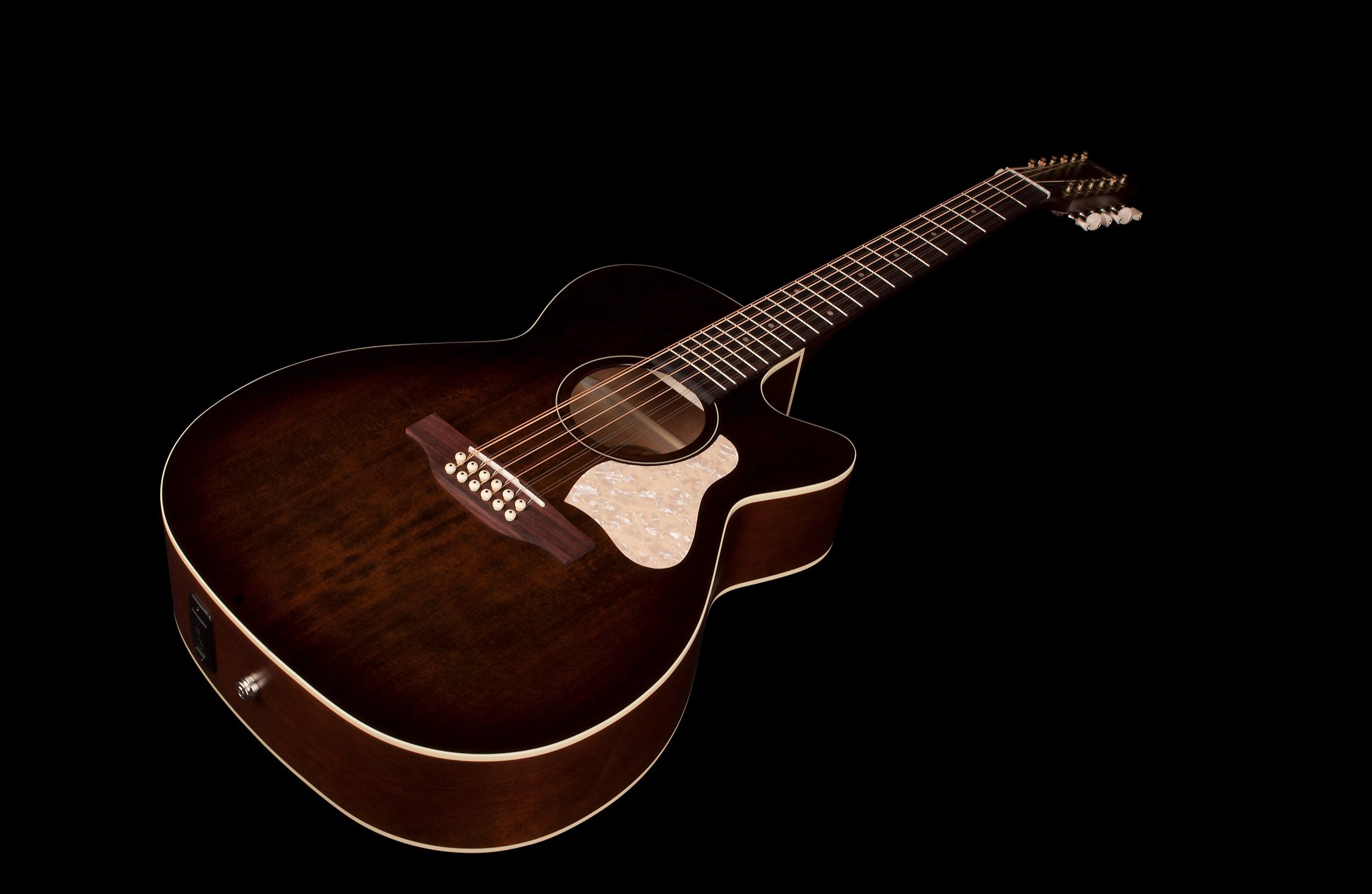 42487_Legacy_BourbonBurst_CW