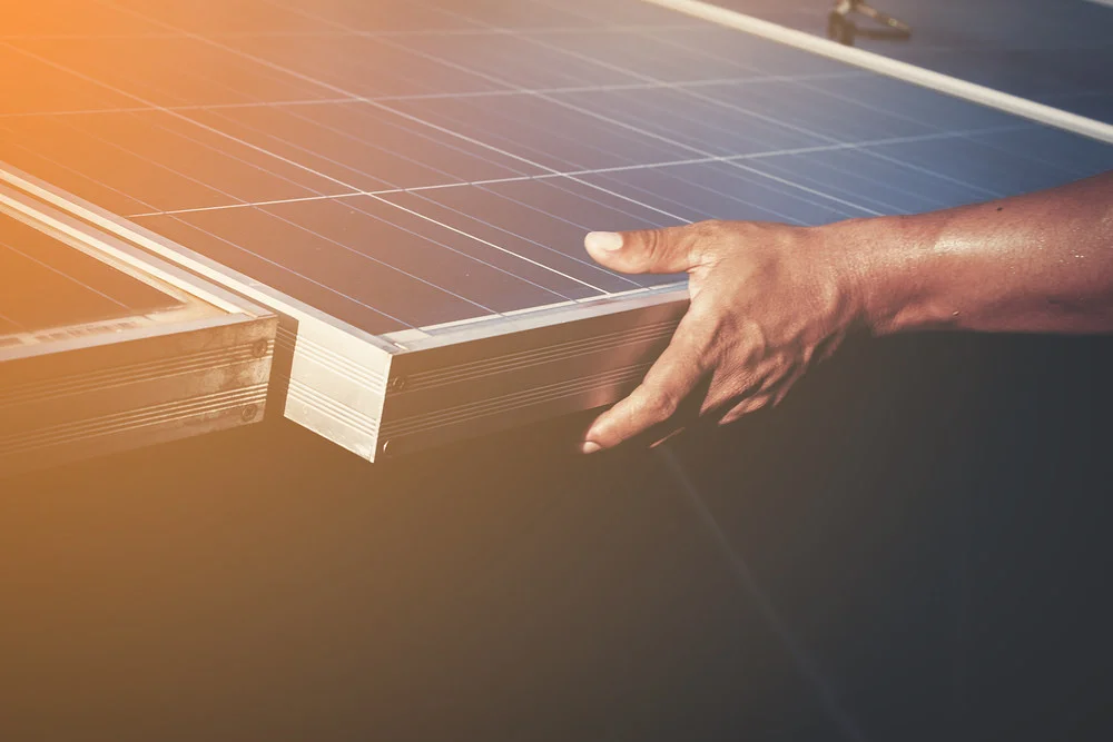 solar-panels-1477987_1920.jpg