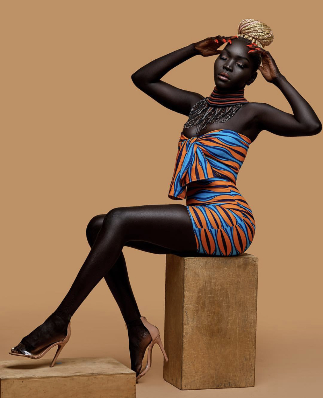 Животы негритянок. Ниаким Гатвеч. Ньяким Гатвич. Модель из Южного Судана Nyakim Gatwech,. Королева тьмы - Ньяким Гатвех - модель из Южного Судана.