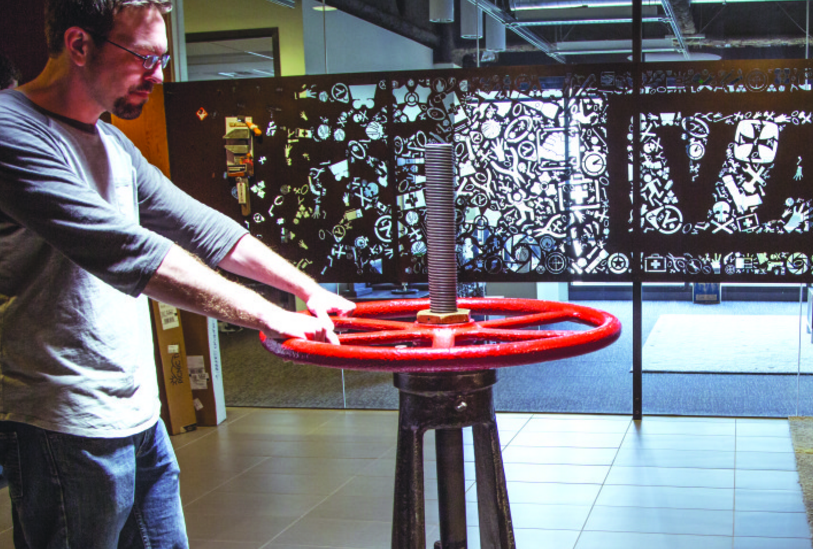 An Open Valve: How a Modding Community Shaped the Future of Virtual Reality