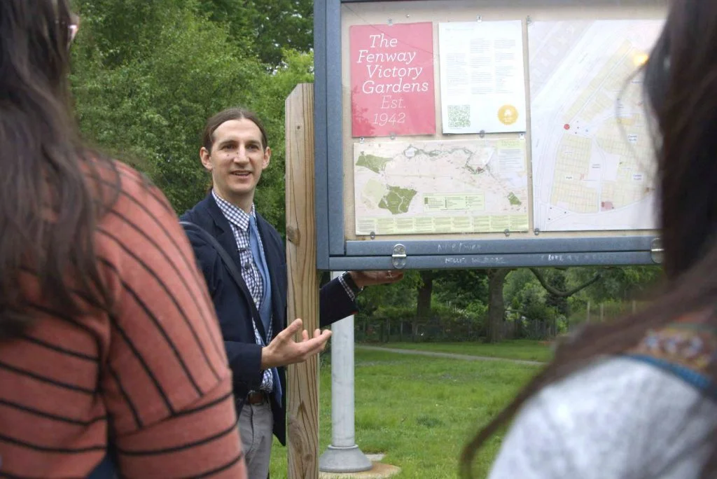 Class instructor Zachary Nowak, a MET lecturer, says he’s interested in what urban agriculture says about the political economy we live in. Photo by Jason Kimball