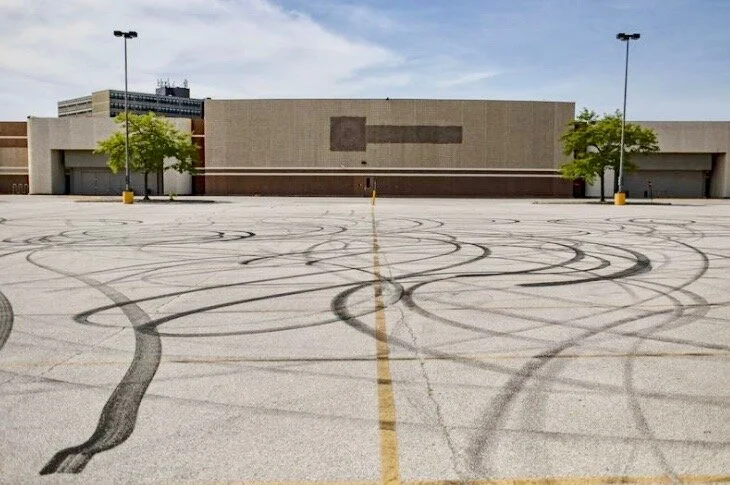 An empty Target that Jake Counne, founder of Wilder Fields, plans to convert to an indoor farm in Calumet City. (Brian Cassella / Chicago Tribune)