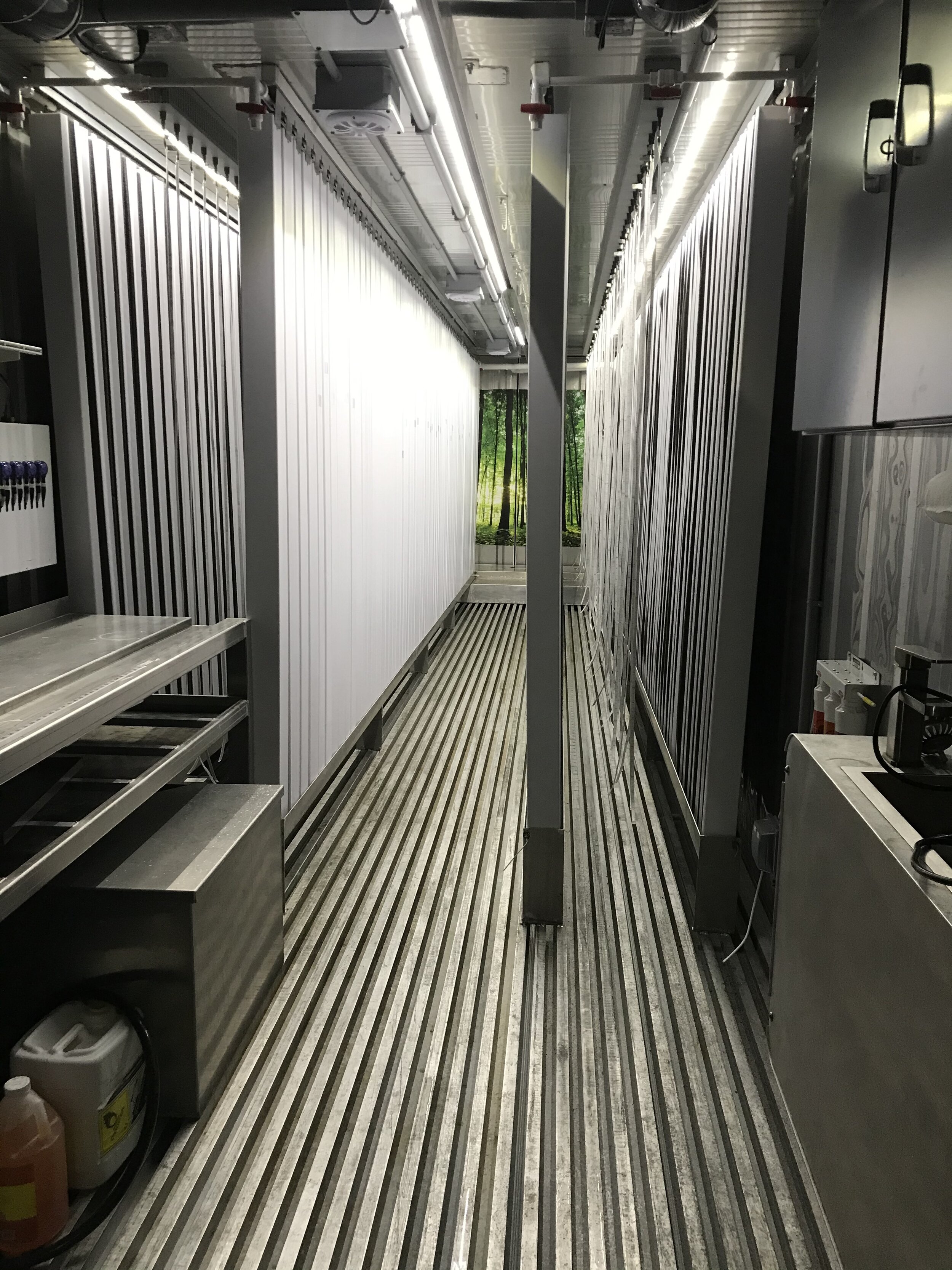 a.NH1-interior-clean-Hydroponic-Shipping-Container-Farm-Complete-Hydroponic Systems-Freight-Farms-Cost-Commercial-Vertical-Hydroponic-Systems-Pre-Owned-Freight-Farm-Leafy-Green-Machine.JPG