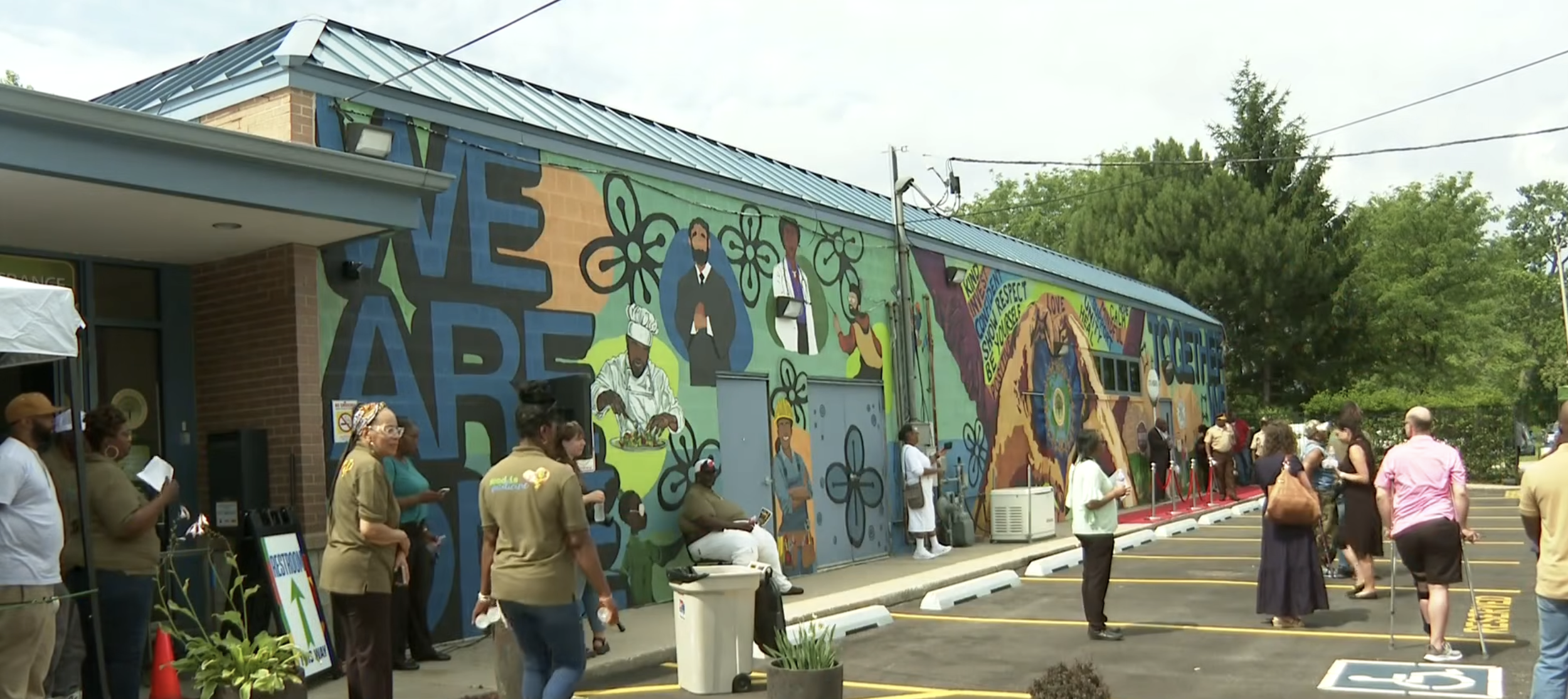 USA - CHICAGO: Ford Heights, a Cook County Food Desert, Gets a High-Tech Hydroponic Farm