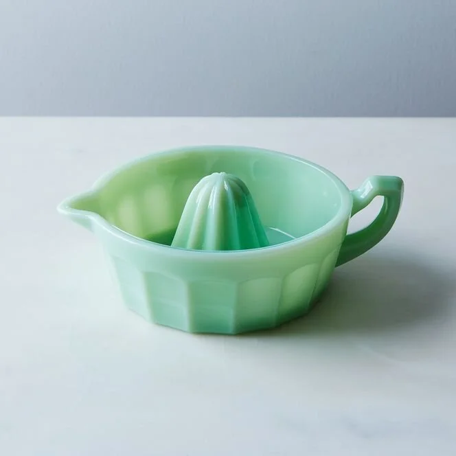 ac3aa354-a0f8-11e5-a190-0ef7535729df--2015-0717_mosser_jadeite-glass-juicer_silo_mark-weinberg_0.jpg