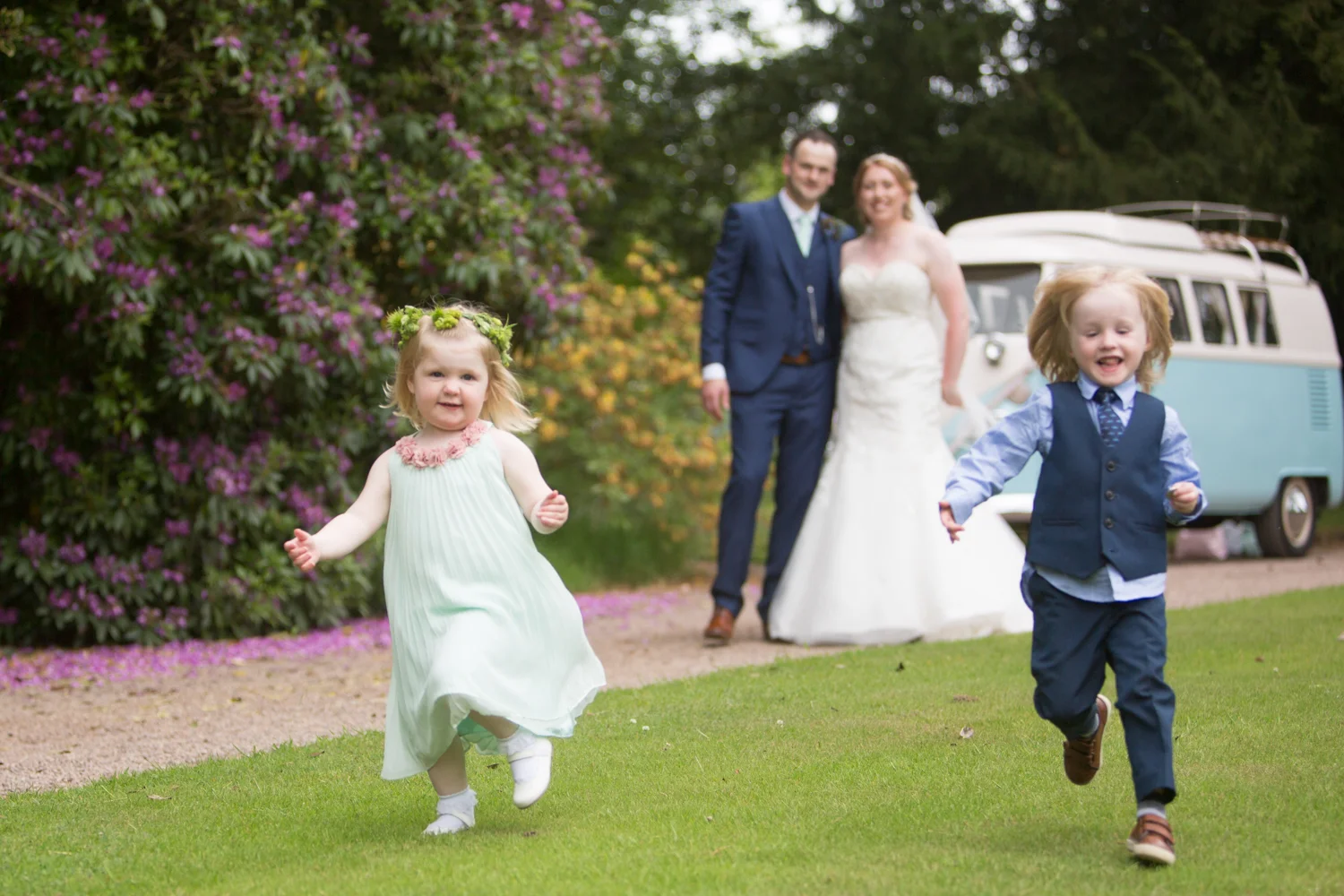 wedding-cherry-trees-chloe-martyn-grey-vw-campervan-family--1032.jpg