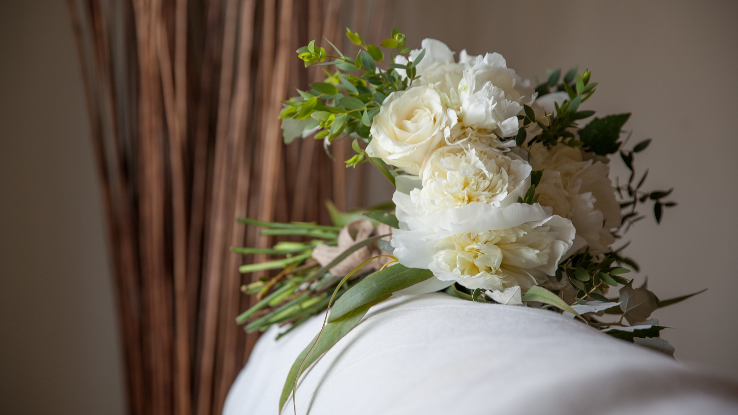 WEDDING_PORTUGAL_NOSOLOAGUA_CAVE_PICTORIAL_BERWICK-2194.jpg