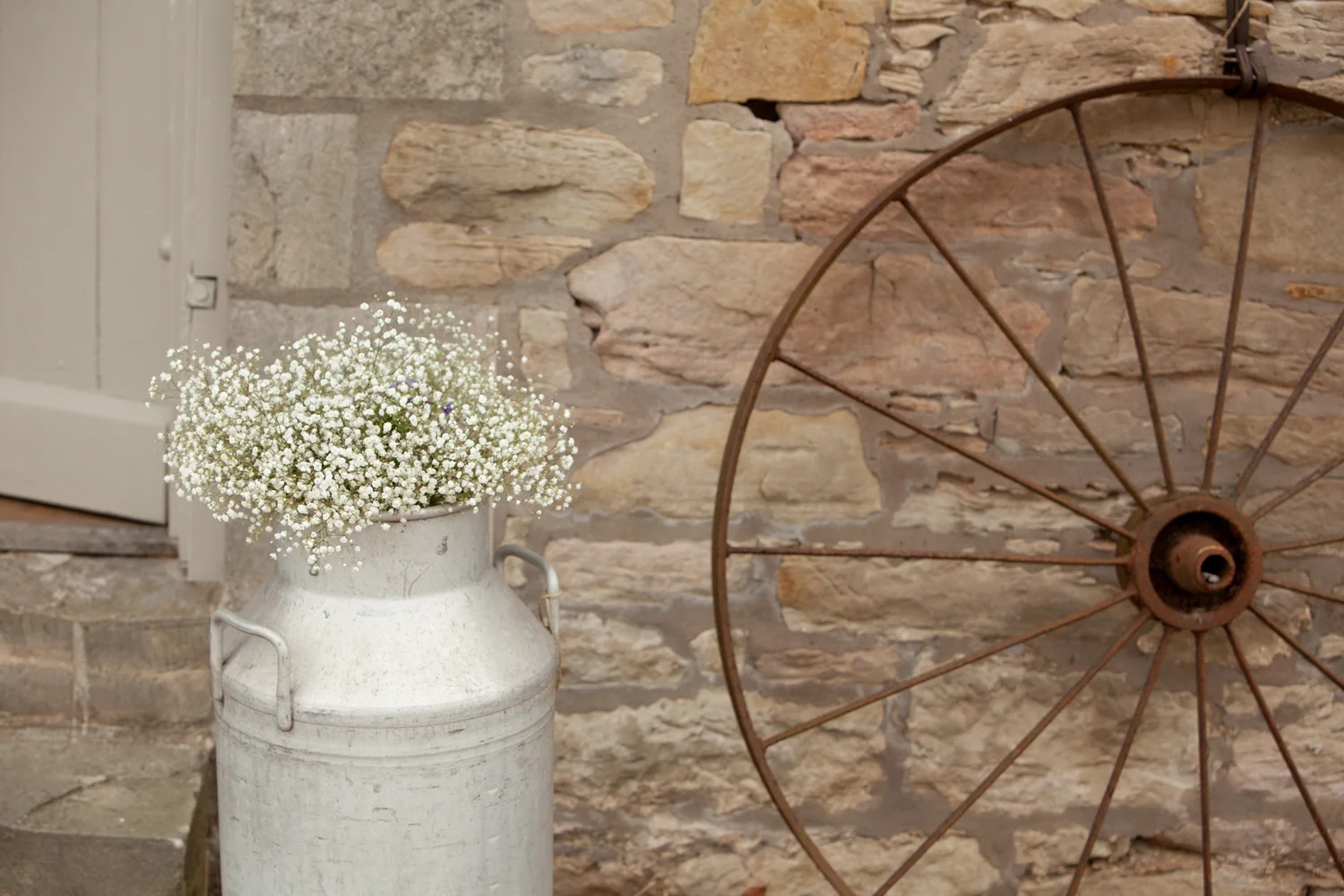 WEDDING_PICTORIAL_DOXFORD_BARNS_ALNWICK_BERWICK_SEASIDE_BUNTING_FARM-0460.jpg