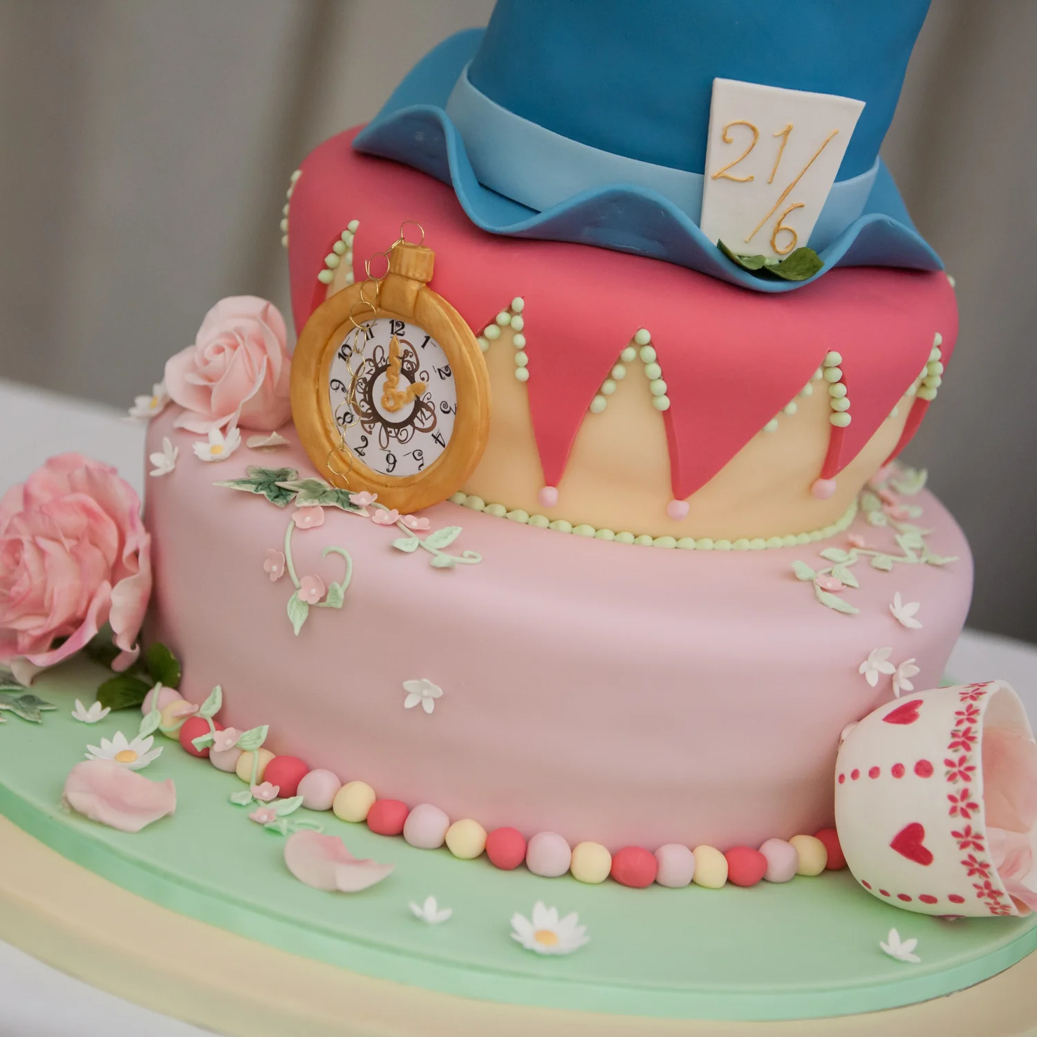 PICTORIAL_BERWICK_WEDDING_ALICE_WONDERLAND_MAD_HATTERS_FARM-9328.jpg