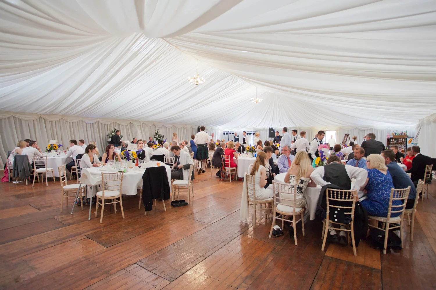 PICTORIAL_BERWICK_WEDDING_ALICE_WONDERLAND_MAD_HATTERS_FARM-9614.jpg