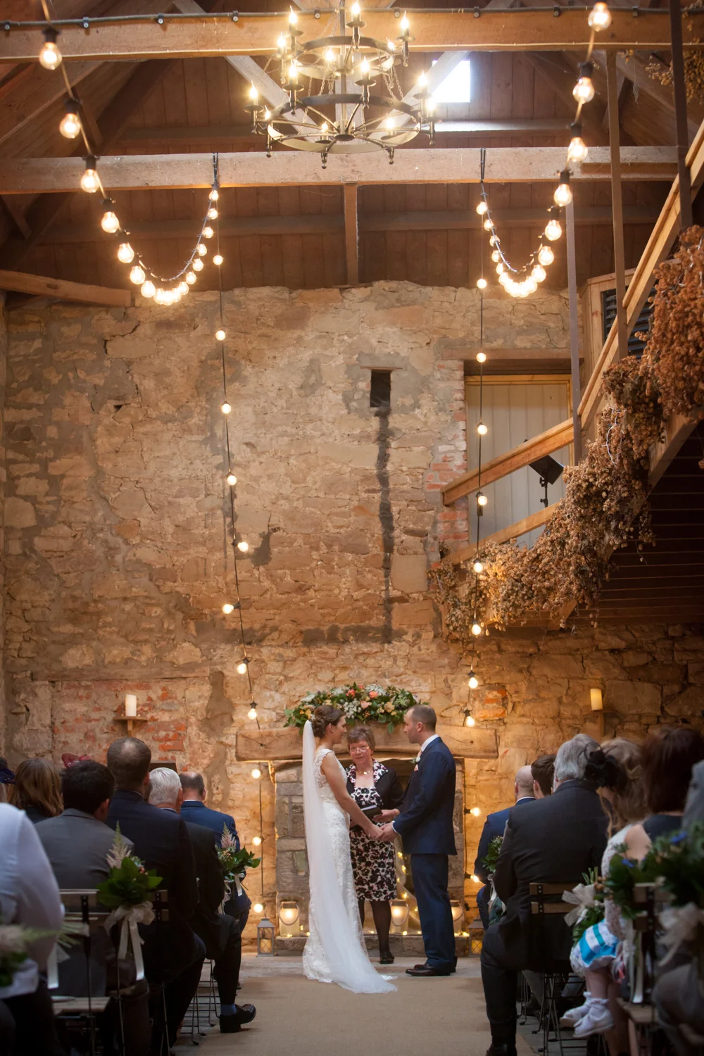WEDDING_PICTORIAL_DOXFORD_BARNS_ALNWICK_BERWICK_SEASIDE_BUNTING_FARM-0212.jpg