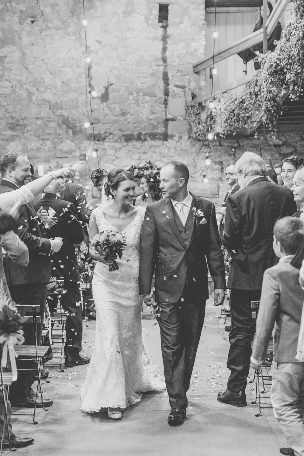 WEDDING_PICTORIAL_DOXFORD_BARNS_ALNWICK_BERWICK_SEASIDE_BUNTING_FARM-0261.jpg