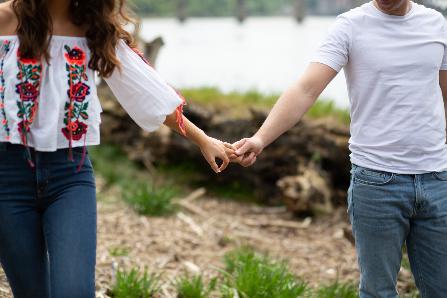 MICHAEL_ANNALISE_PRE-WEDDING_PHOTOSHOOT_BERWICK_PICTORIAL_PHOTOGRAPHY_COUPLE_RIVER_BOAT_RIVERSIDE_BRIDGES--2012.jpg