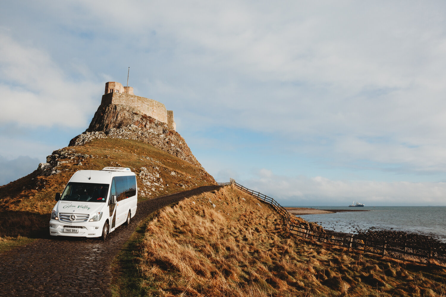 PICTORIAL_wedding-lindisfarne-castle-northumberland-photographer-mead-locally-sourced-holy-island-17.jpg
