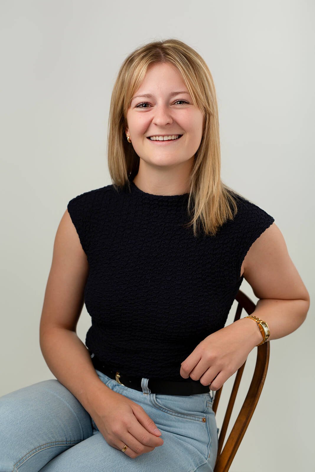 Three-quarter portrait of Rebecca from Socially Organised, showing a confident and approachable expression suitable for LinkedIn and business websites.