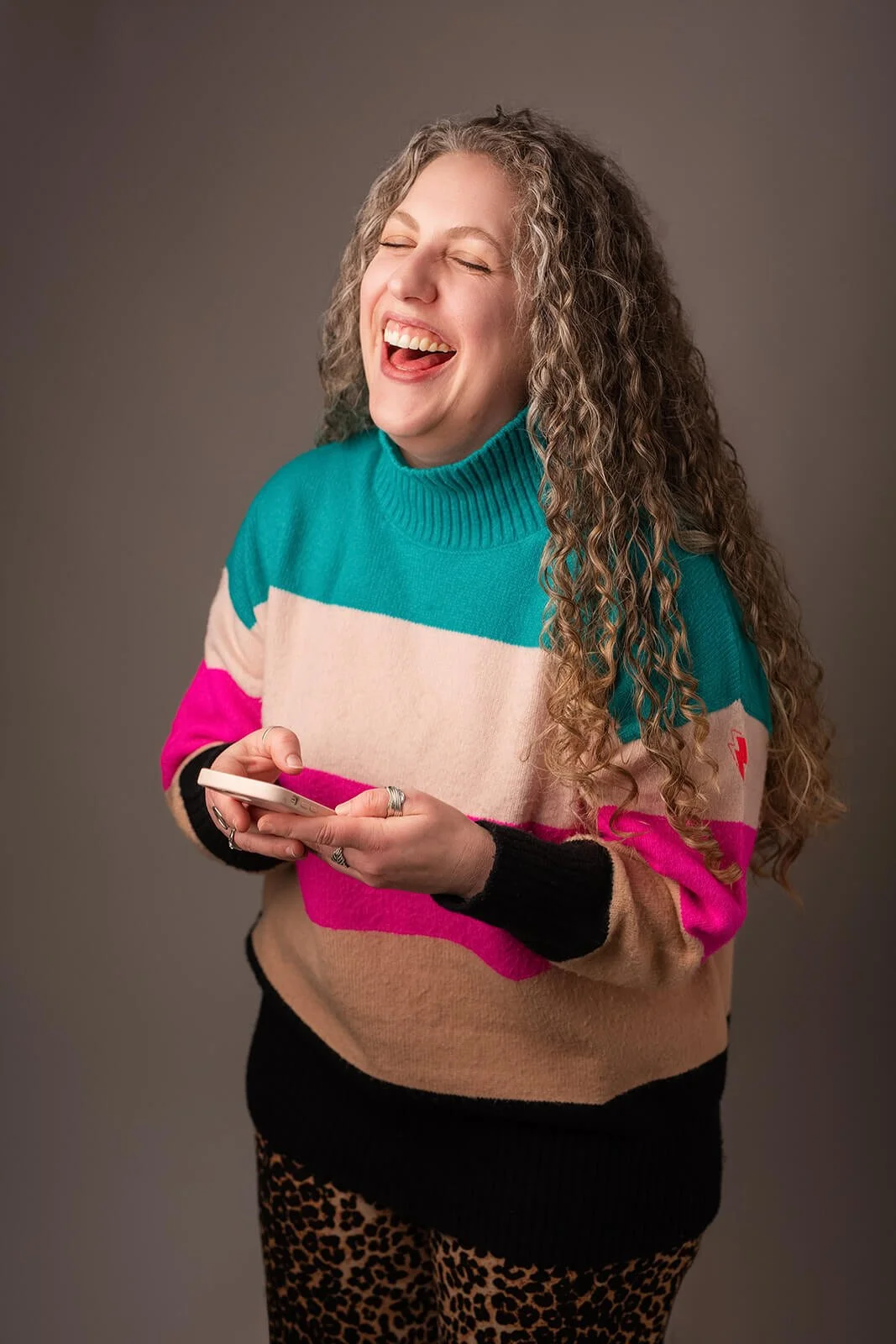 I had a mini headshot shoot with Sarah, and it was such a wonderful positive experience. I hate having my photo taken and I’m not at all natural in front of the camera, so I was quite nervous prior to my appointment. However, despite my nerves Sarah