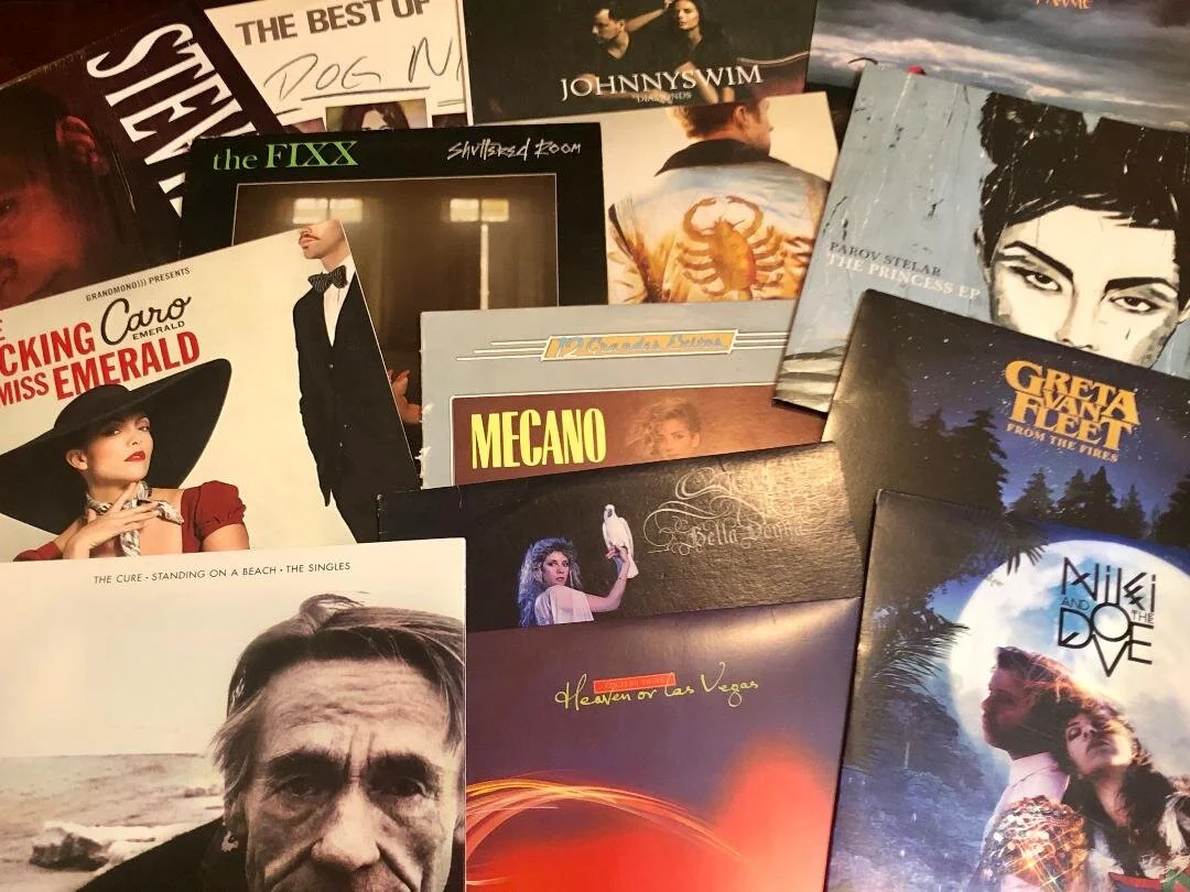 Chulita Starrfox - Let the Music Play 