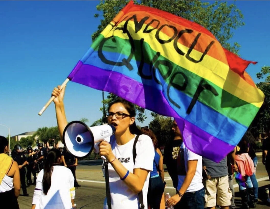 Chulita Yellow Black Bird - Viva La Vida. Zoraida