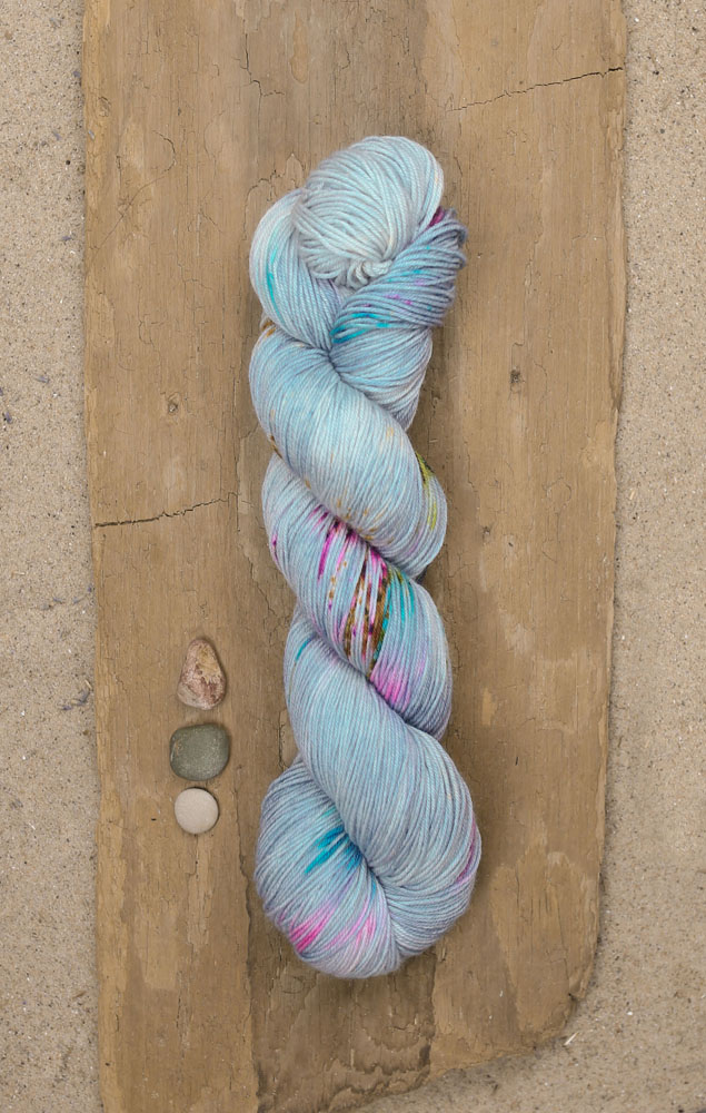 Tide Pools by Stitch Together Studio - the same colorway I used to make my pillow! Photo by Wool & Honey .