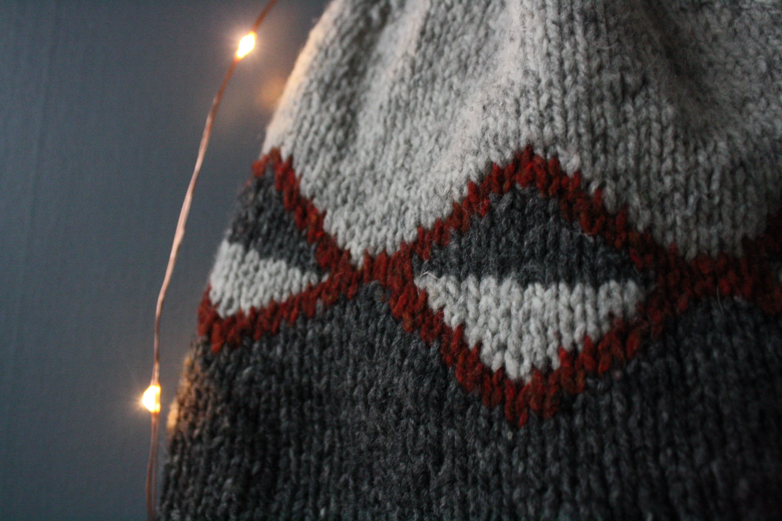 Details of the dreaded colorwork section (but don't worry, this is the one that worked out! Nothing to fear here)