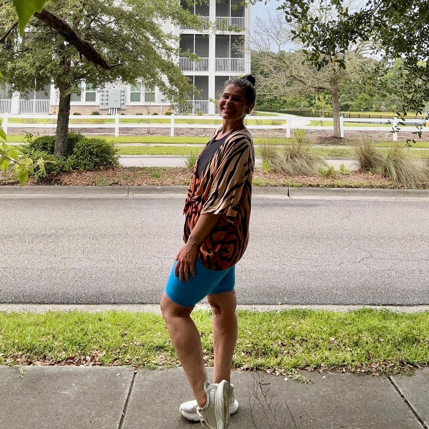 Officially in my Golden Girls era of inspired fashion, though I don&rsquo;t think Blanche would wear Hoka&rsquo;s with her tiger 🐅 kimono 👘 and bike shorts &mdash;  I think that would be more of a Dorothy or Rose move. Either way, here we are. Friz