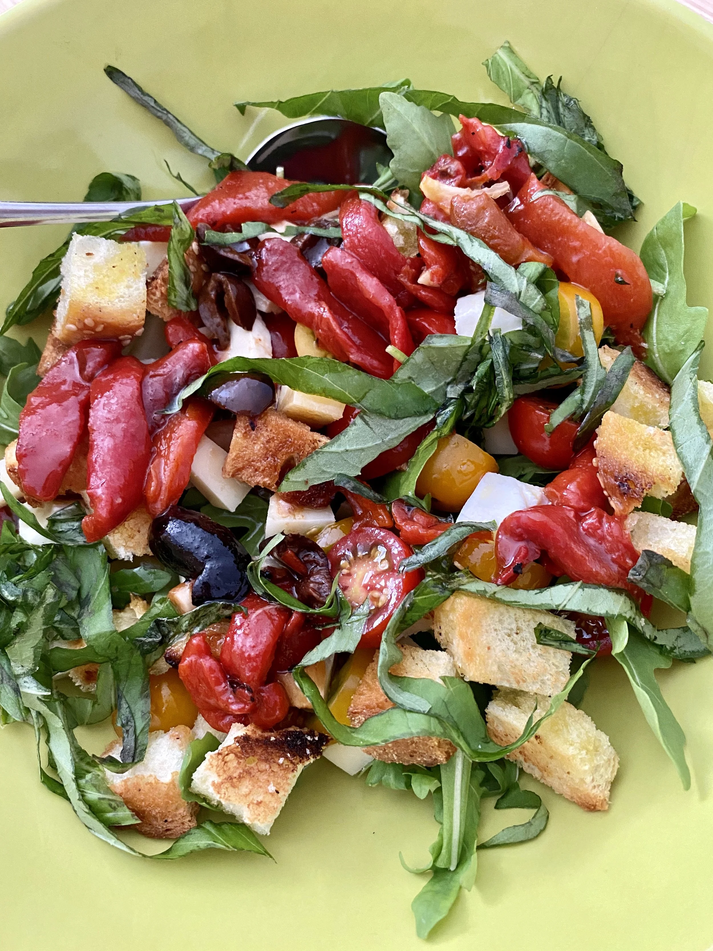 roasted red pepper salad.jpeg
