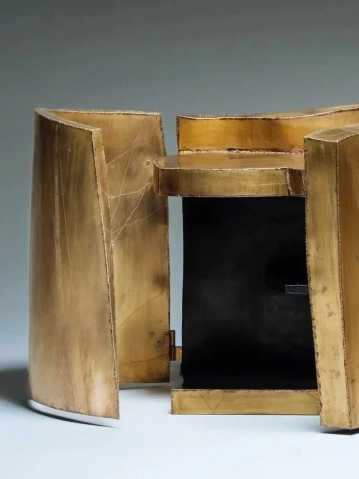 AQUILON |&nbsp;Curiosity Cabinet