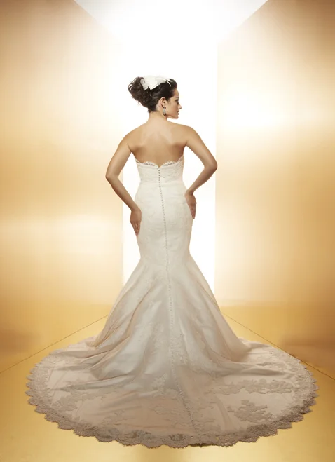 Amelie-140_final small back.jpg
