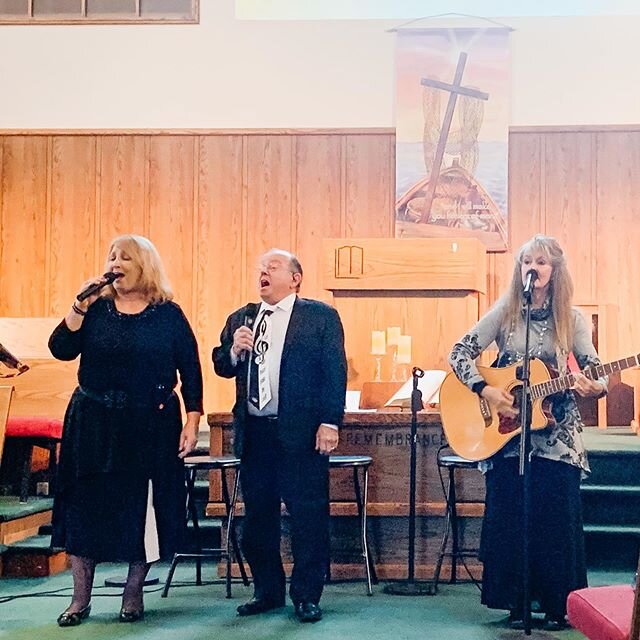 We loved having @victorytrio with us this morning! Thank you for sharing your talents with us! Wonderful entertainment! #mountvernonohio #knoxcountyohio #mtvernonohio #ministry #baptistchurch #church